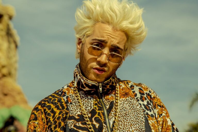 Nico Reydel, el chico raro que irrumpió en la música con hits pegadizos