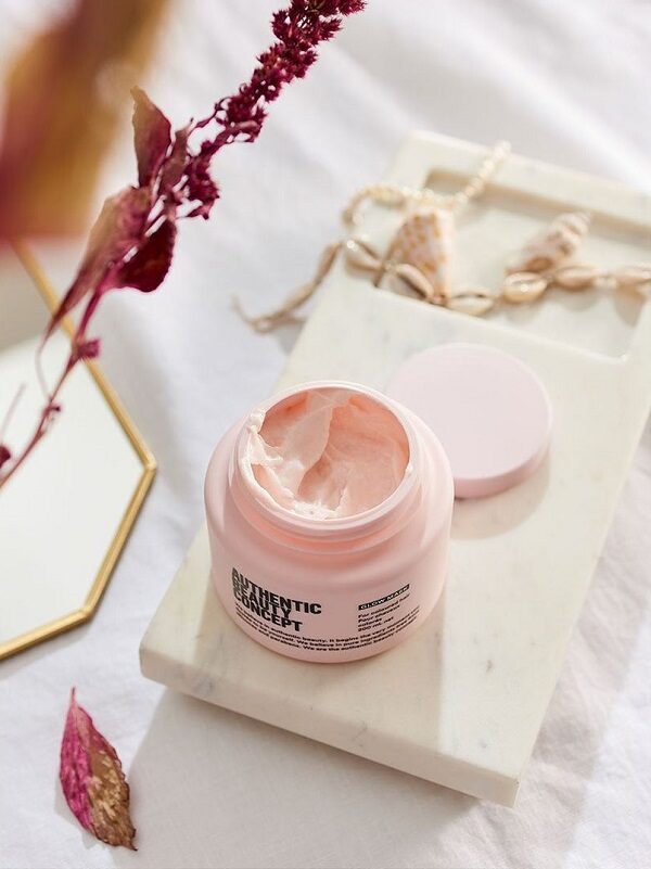 PROBAMOS Y NOS GUSTO: AUTHENTIC BEAUTY CONCEPT