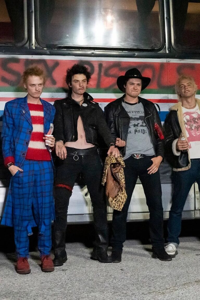 PISTOL, LA NUEVA SERIE SOBRE LOS MÁS PUNKIES DE LONDRES PISTOL, LA NUEVA SERIE SOBRE LOS MÁS PUNKIES DE LONDRES